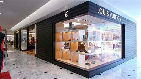 official louis vuitton repair store.